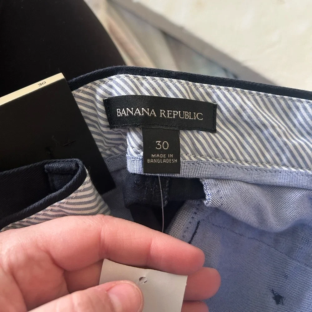 Banana Republic NWT navy blue chino shorts